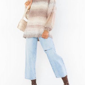 Timothy Tunika Pullover in neutralen Raum färben stricken