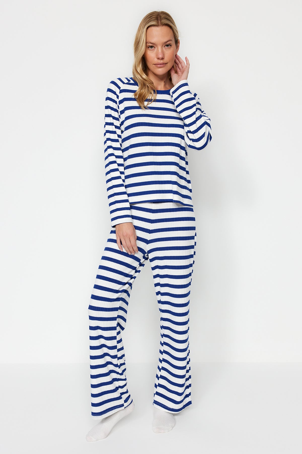 Trendyol Damen Lounge/Home Pyjama Set
