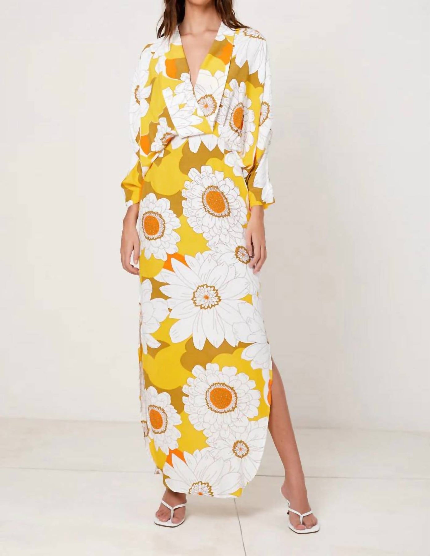 Plunge Kleid in Venedig