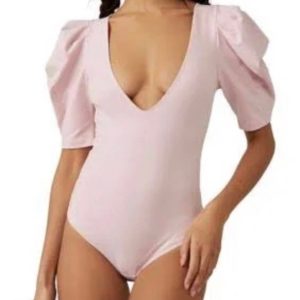 Va Va Voop Body in weichem Rosa