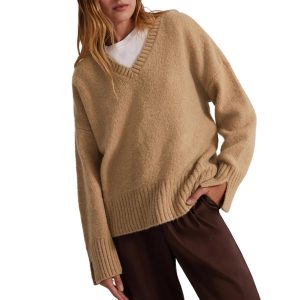 The William Pullover in Mandel 7676743155772