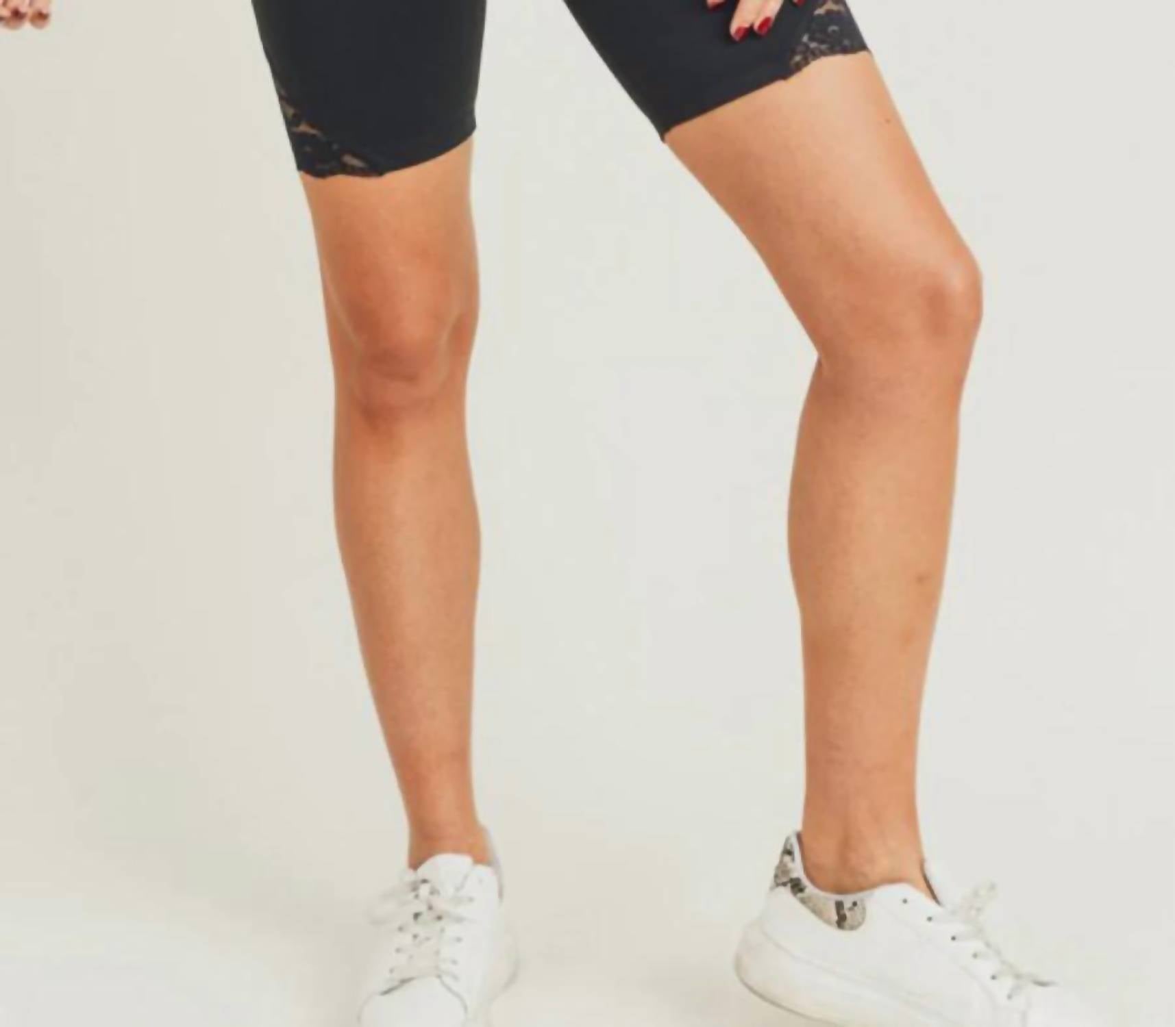 Spitze Biker Baby Shorts in Schwarz
