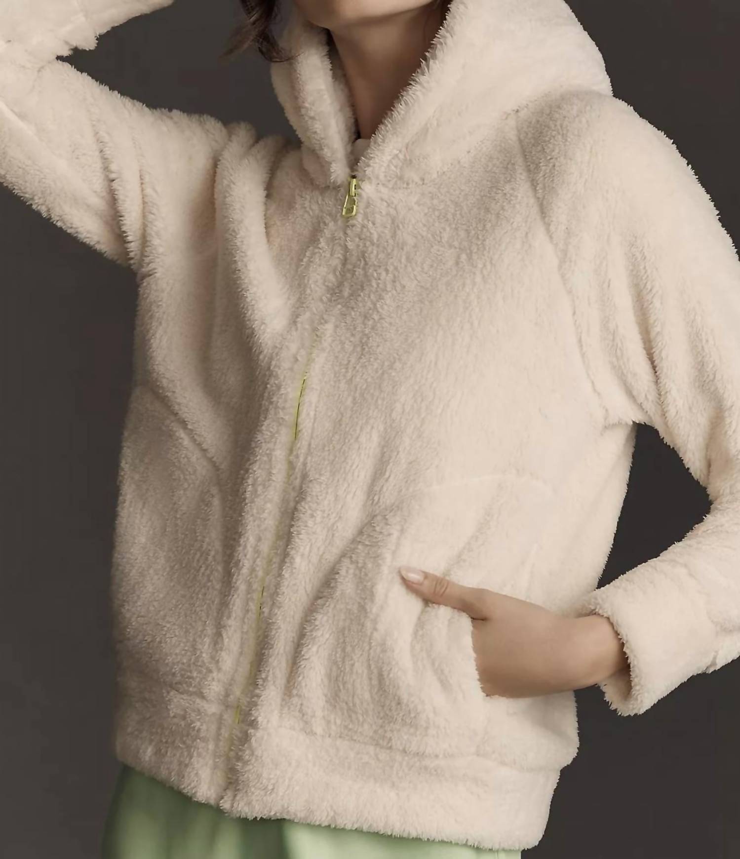 Die Kunstpelz Zip Kapuzenpullover in Creme / Limette