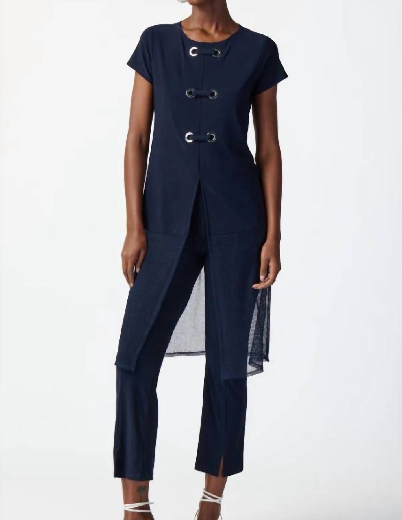 Caprihose mit geradem Bein in Midnight Blau