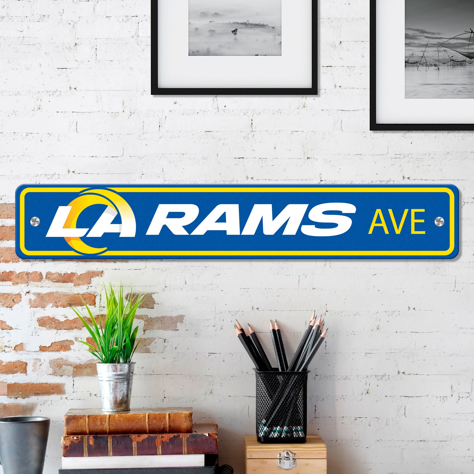 Fanmats Los Angeles Rams Team Color Street Sign 4′′ X 24′′ Leichtgewicht
