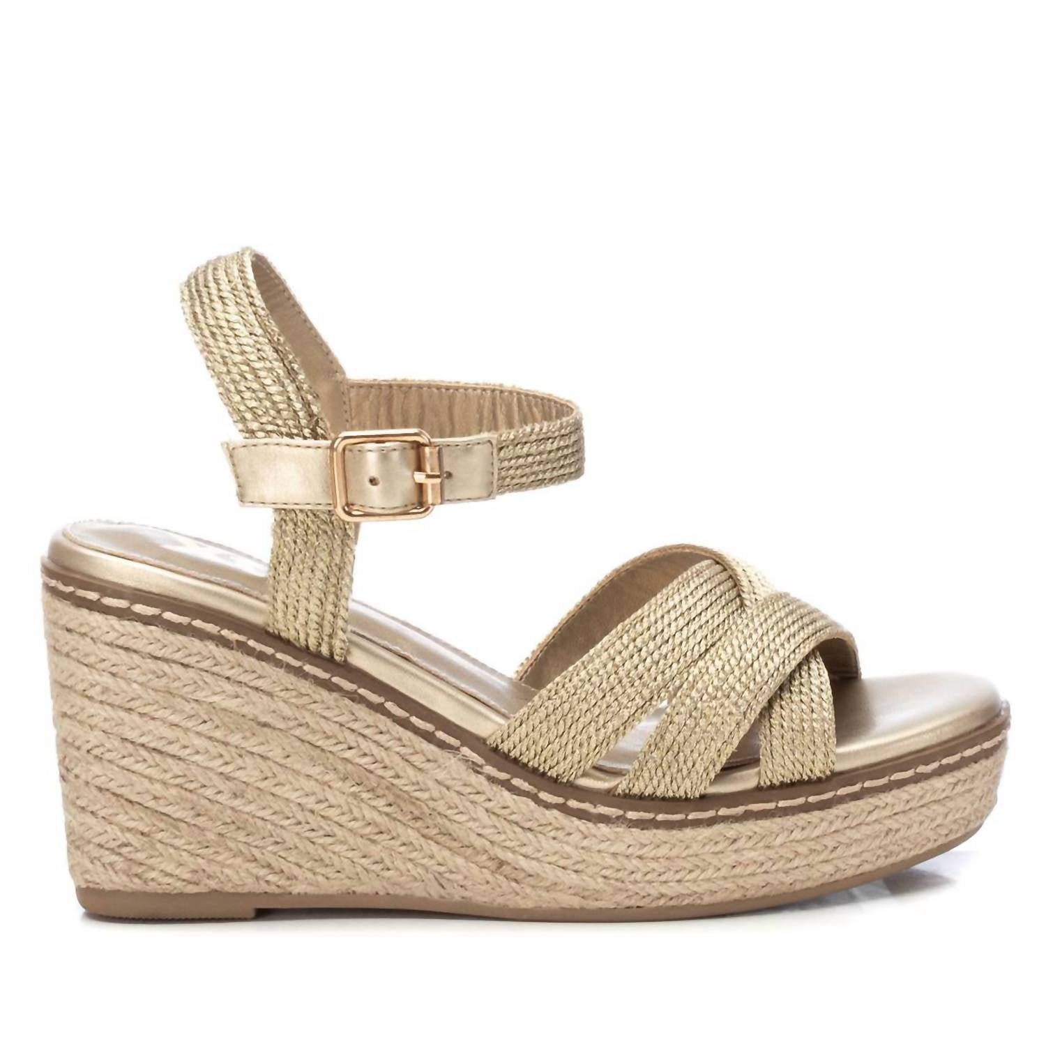 Damen Sandalen mit Keilabsatz in Gold