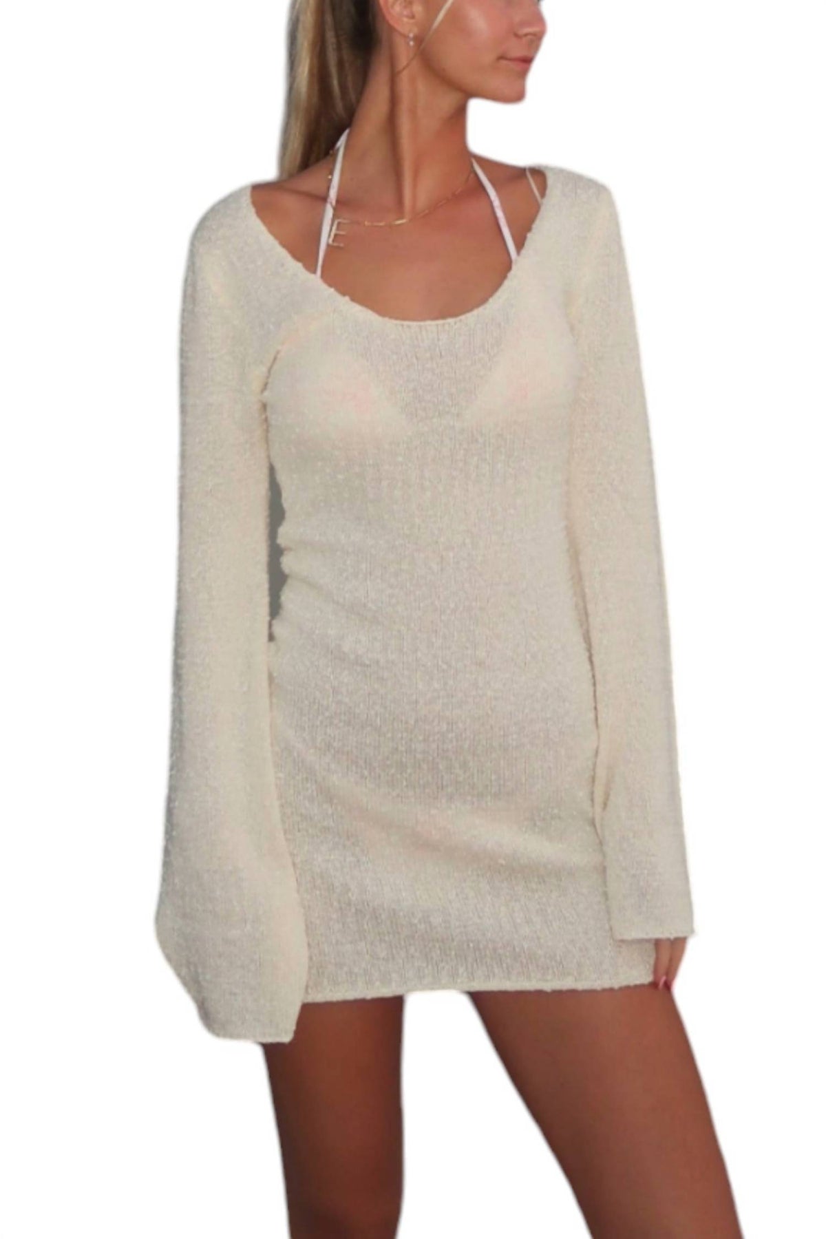Kleid am Strand in Creme