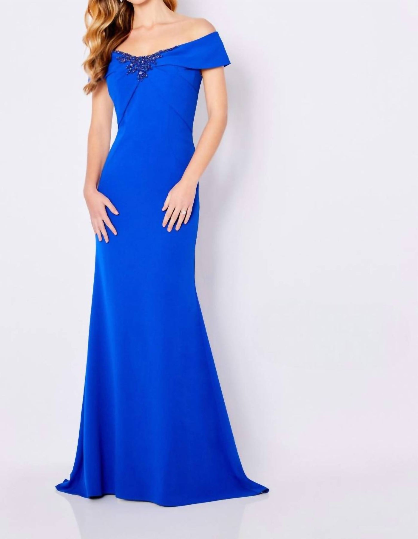Schulterfreies Kleid in Royal