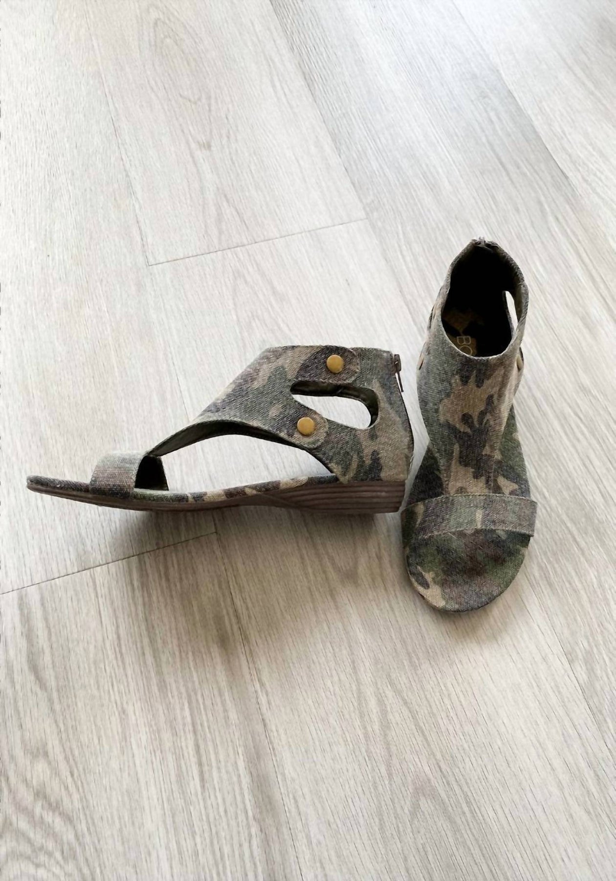 Ohana Sandalen in Camouflage
