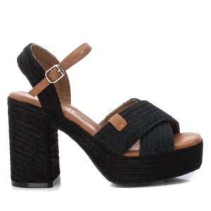 Damen gehackte Sandalen in schwarz 7703605084220