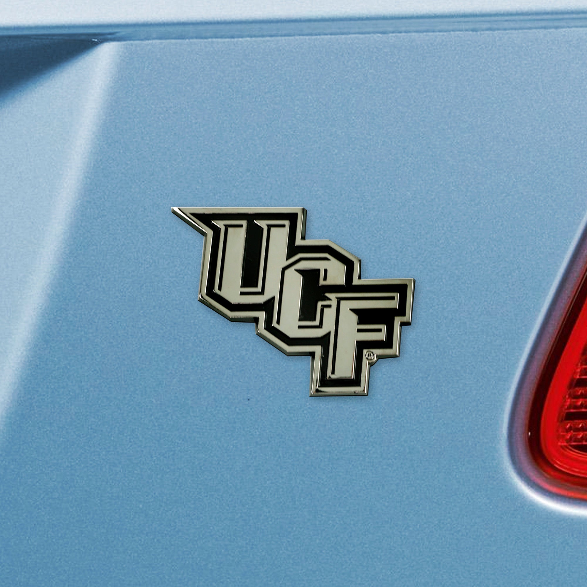 Fanmats Zentral Florida Ritter 3D Chrom Metall Emblem