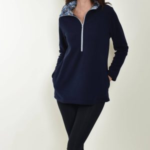 Portsmouth 1/4 Zip Tunic Top in Marine Denim mit Blumenmuster 7803931000892