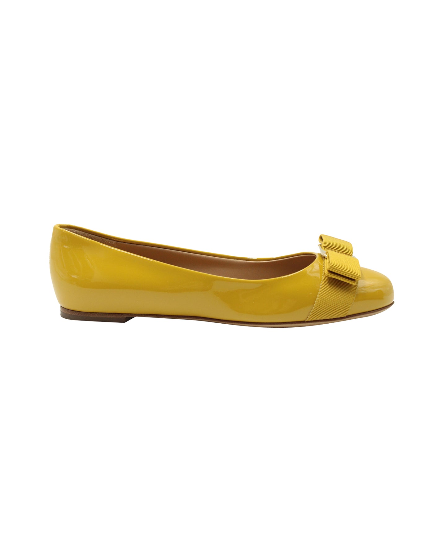 Salvatore Ferragamo Varina Ballerinas aus gelbem Lackleder