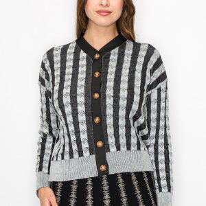 schwarz und grau geknöpfte Strickjacke 7832922947644