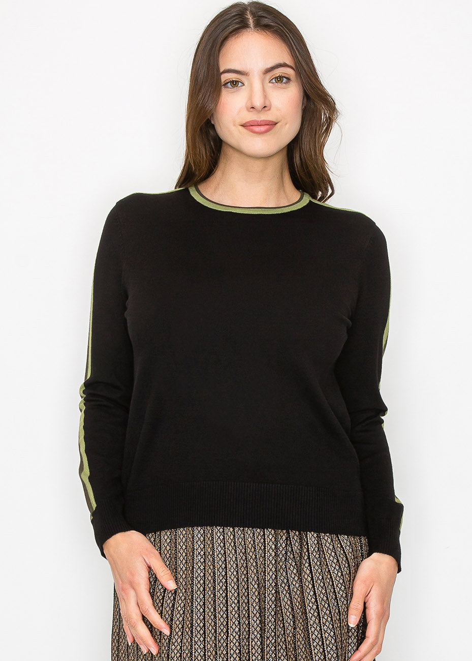 Schwarzer Pullover mit olivgrünem Streifendetail