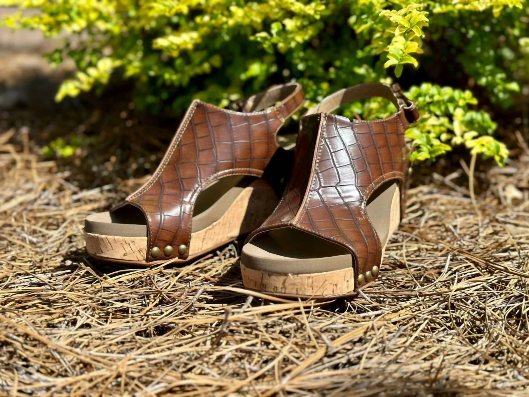 Carley Croc Sandalette in Braun