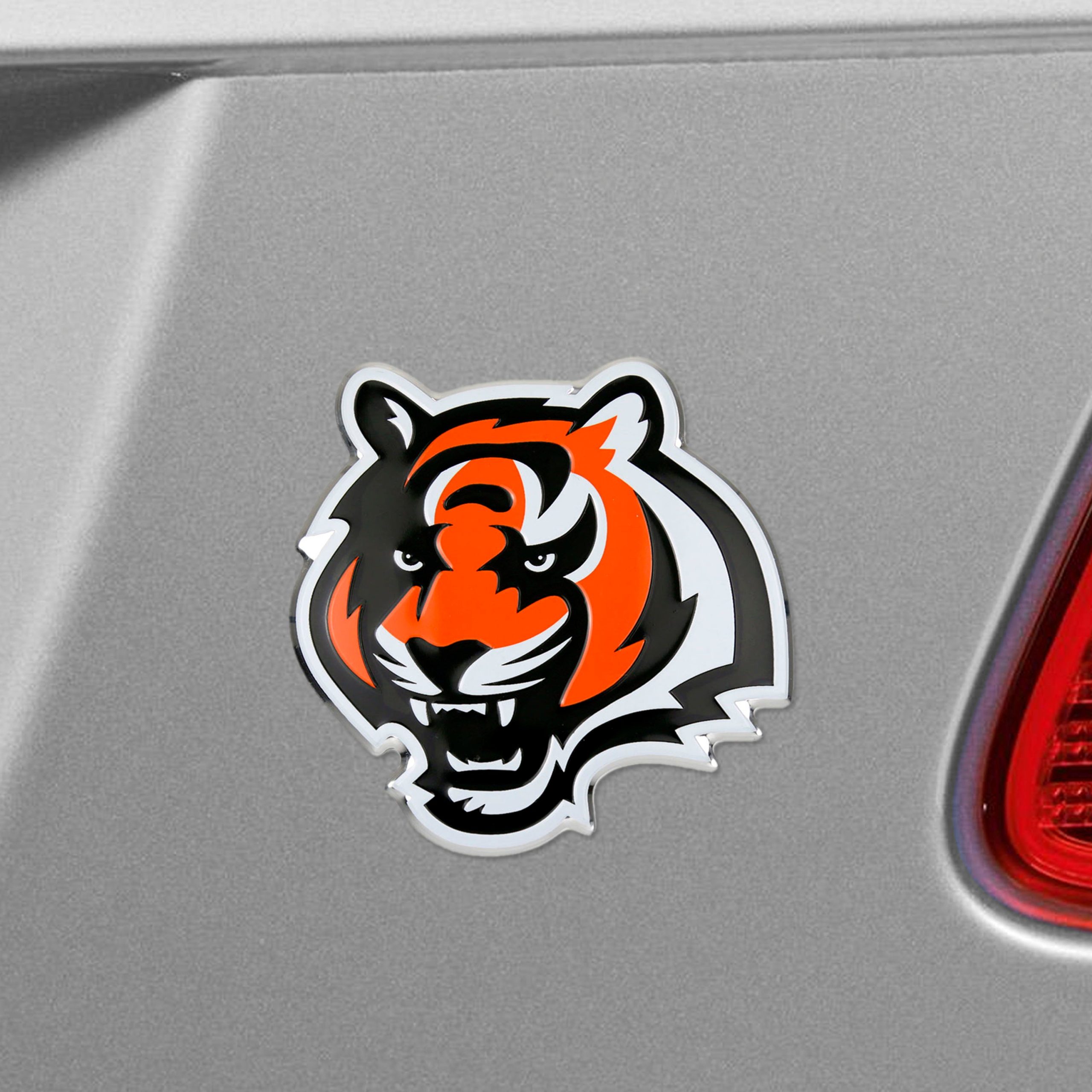 Fanmats Cincinnati Bengals Heavy Duty Aluminium geprägte Farbe Emblem