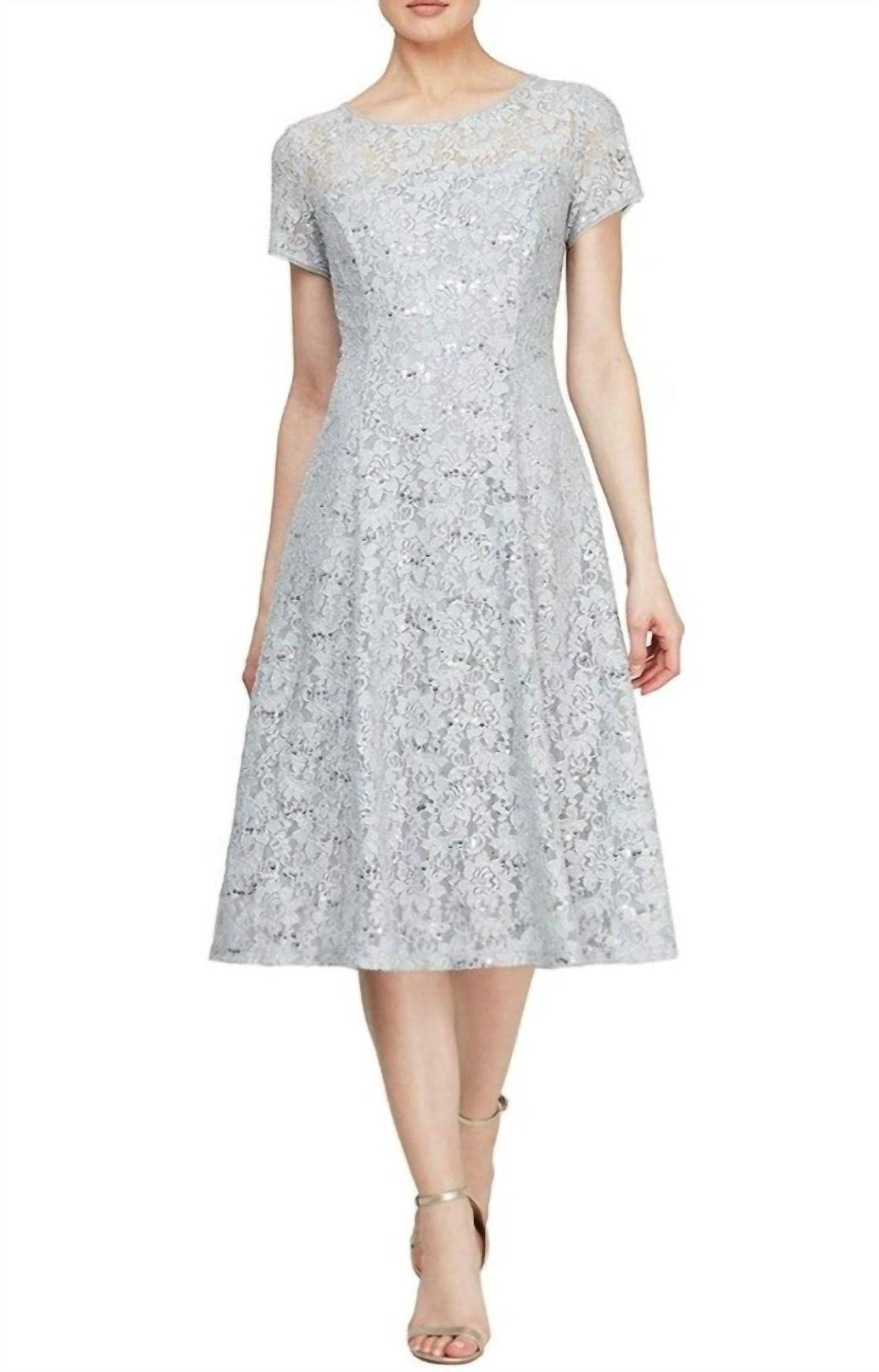 Kappe Ärmel Tee Länge Pailletten Spitze Kleid in Silber