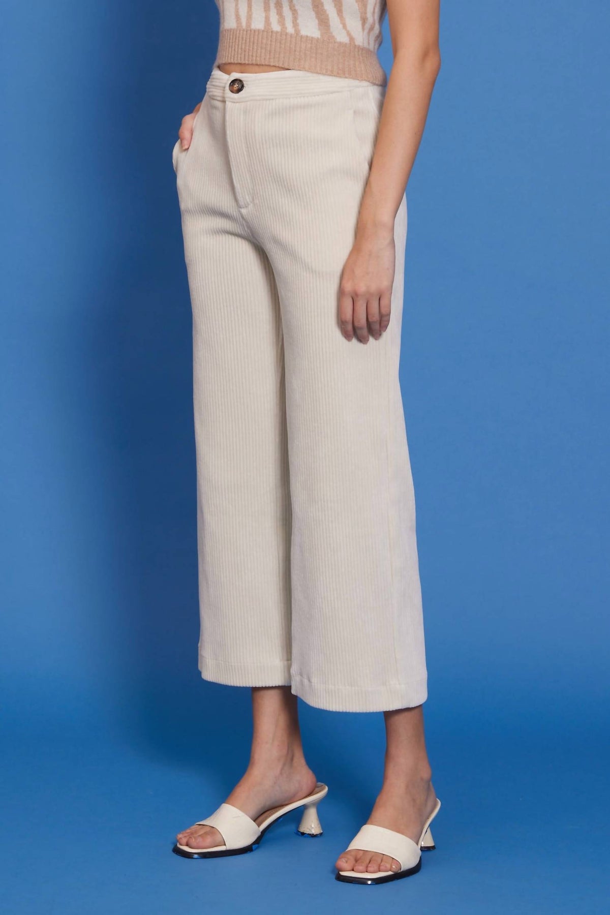 Bruna Cordhose in neutralem Elfenbein