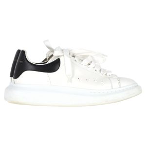 Alexander McQueen Übergroße Sneaker aus weißem Leder