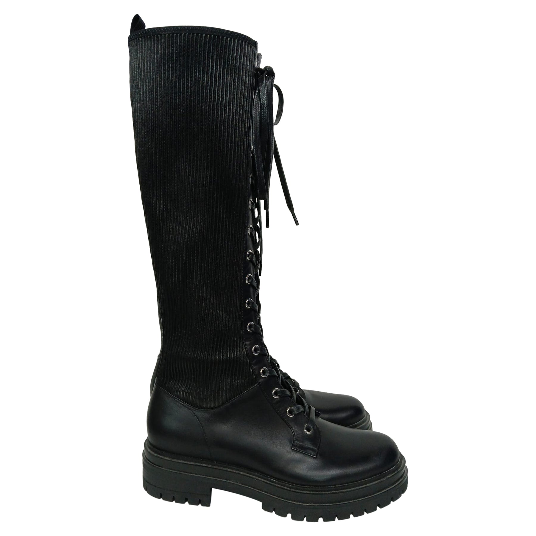 Gianvito Rossi Martis Schnürstiefeletten aus schwarzem Leder