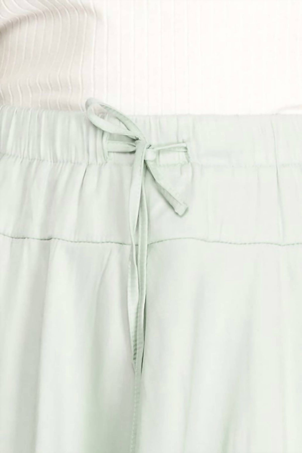Lydia Shorts aus weichem Minze