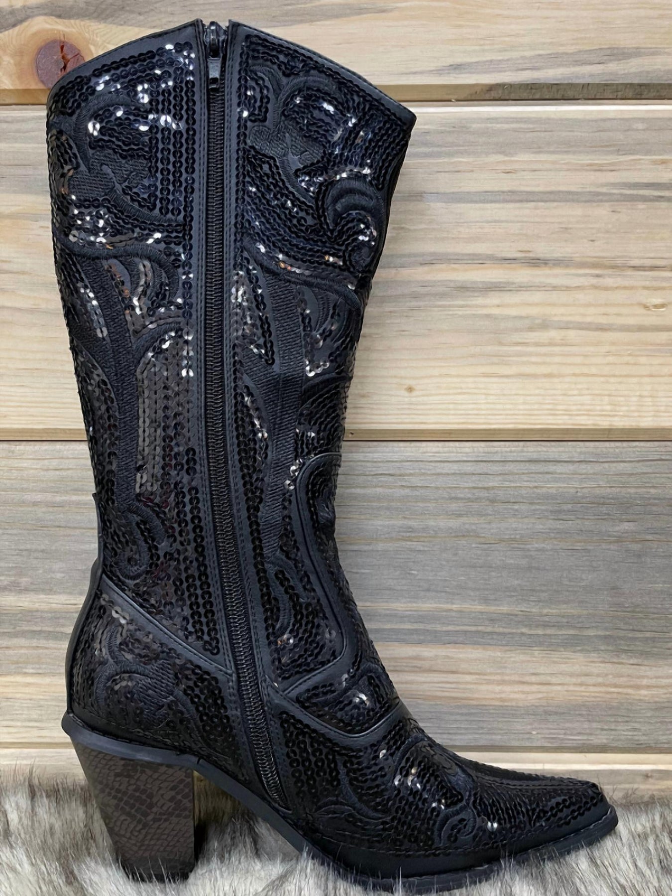 Große Pailletten Stiefel in Schwarz