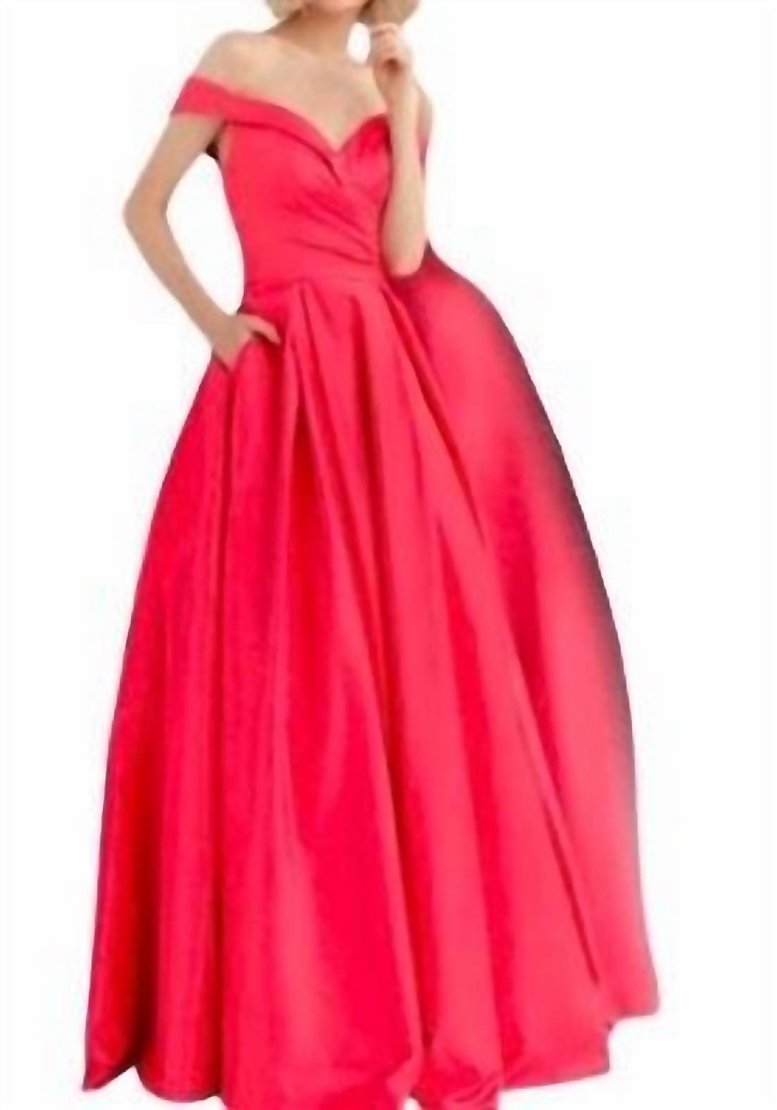 Aus der Schulter Ballkleid in Kirsche
