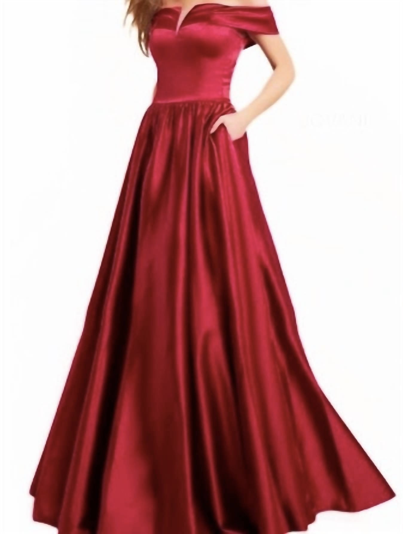 Abseits der Schulter Ballkleid in Burgund