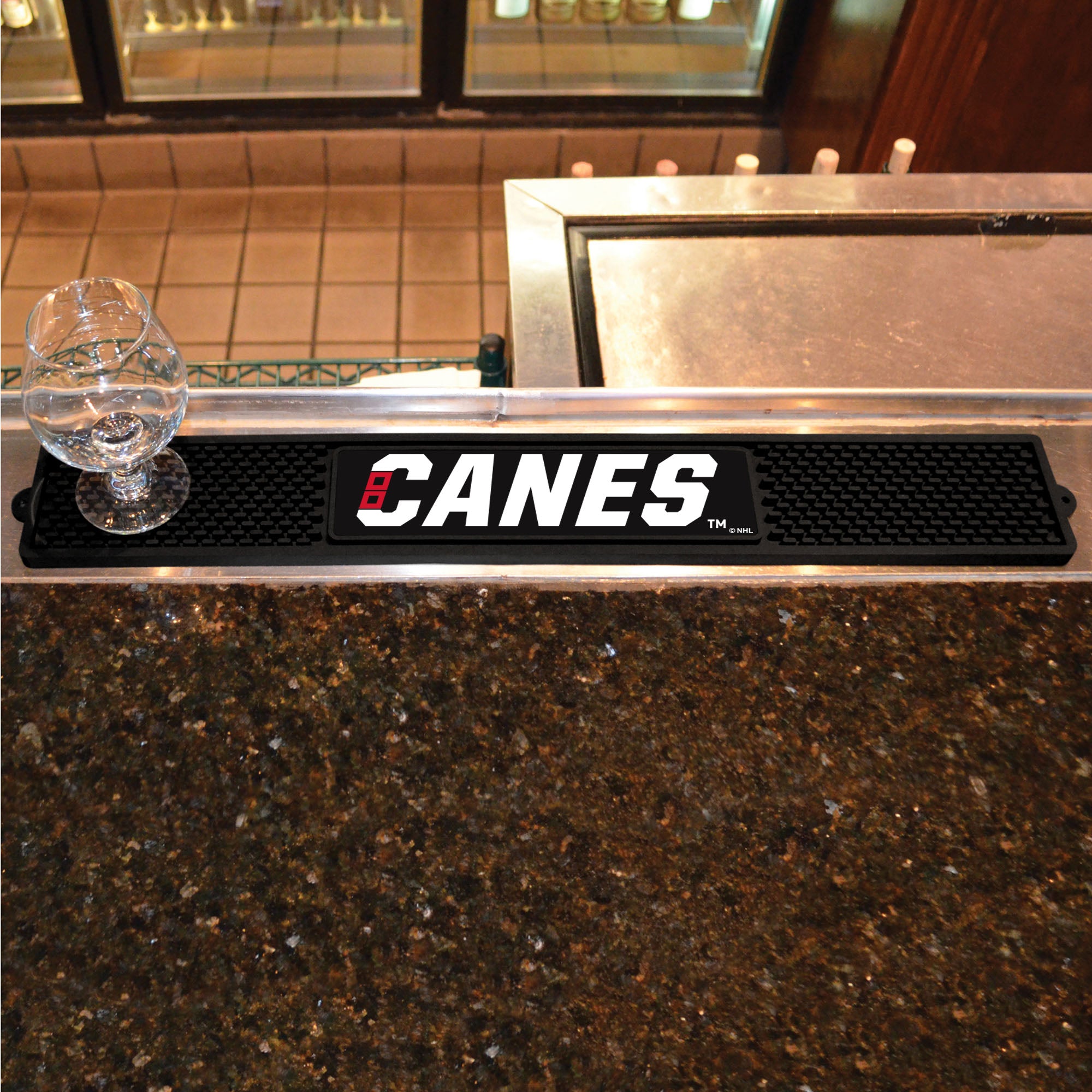Fanmats Carolina Hurricanes Bar Drink Mat – 3,25′′ x 24′′
