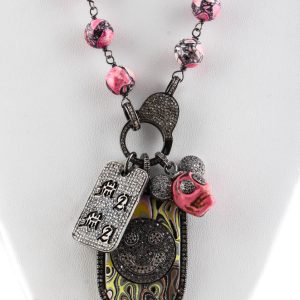 The Woods Damen Sterling Silber Diamant Rosa Achat Lächeln ID Tag Charm Halskette