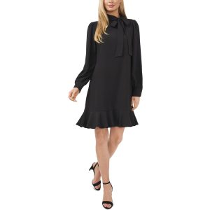 Kurzes Minikleid mit Rüschensaum