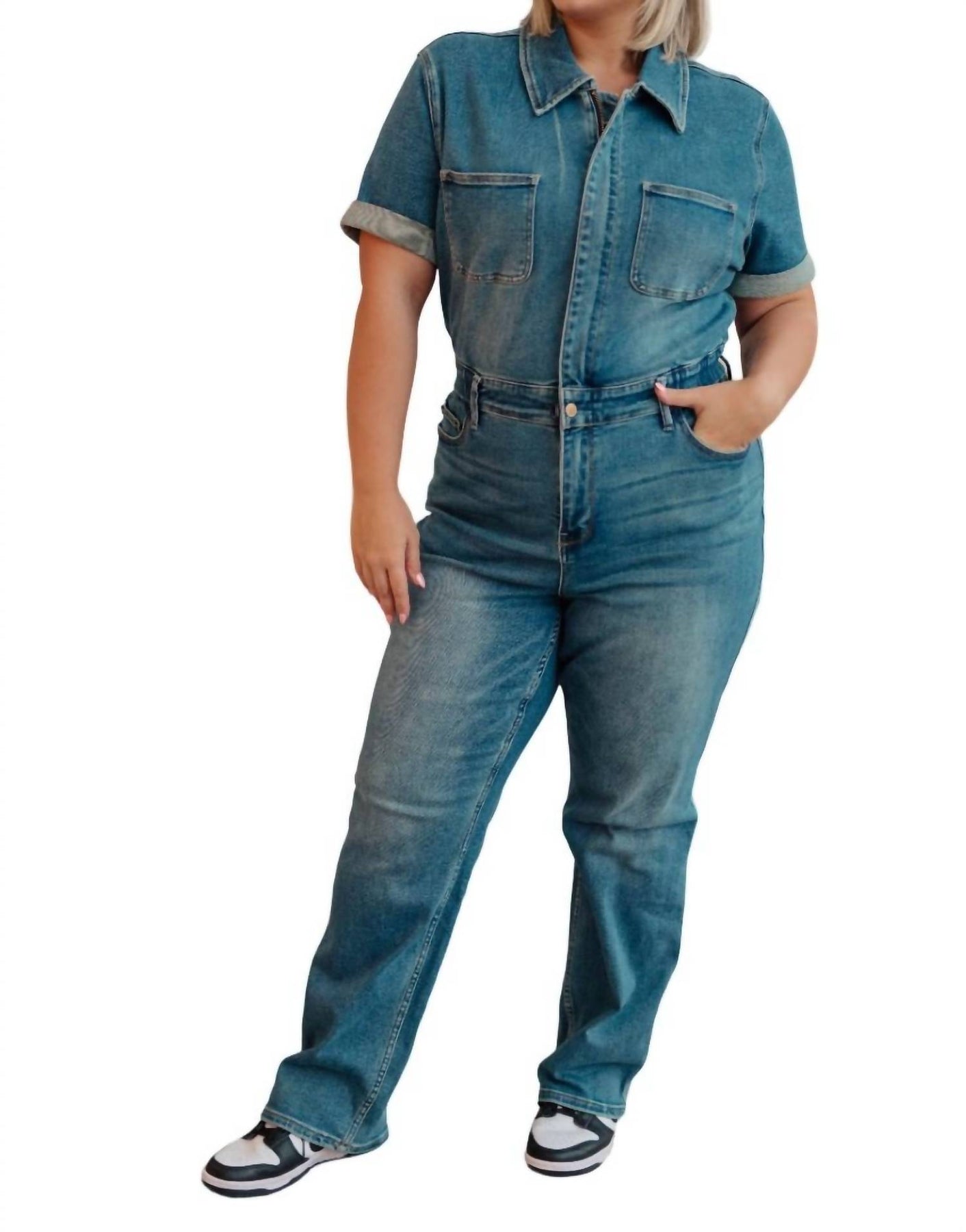 Kurzarm Denim Jumpsuit in mittlerer Waschung