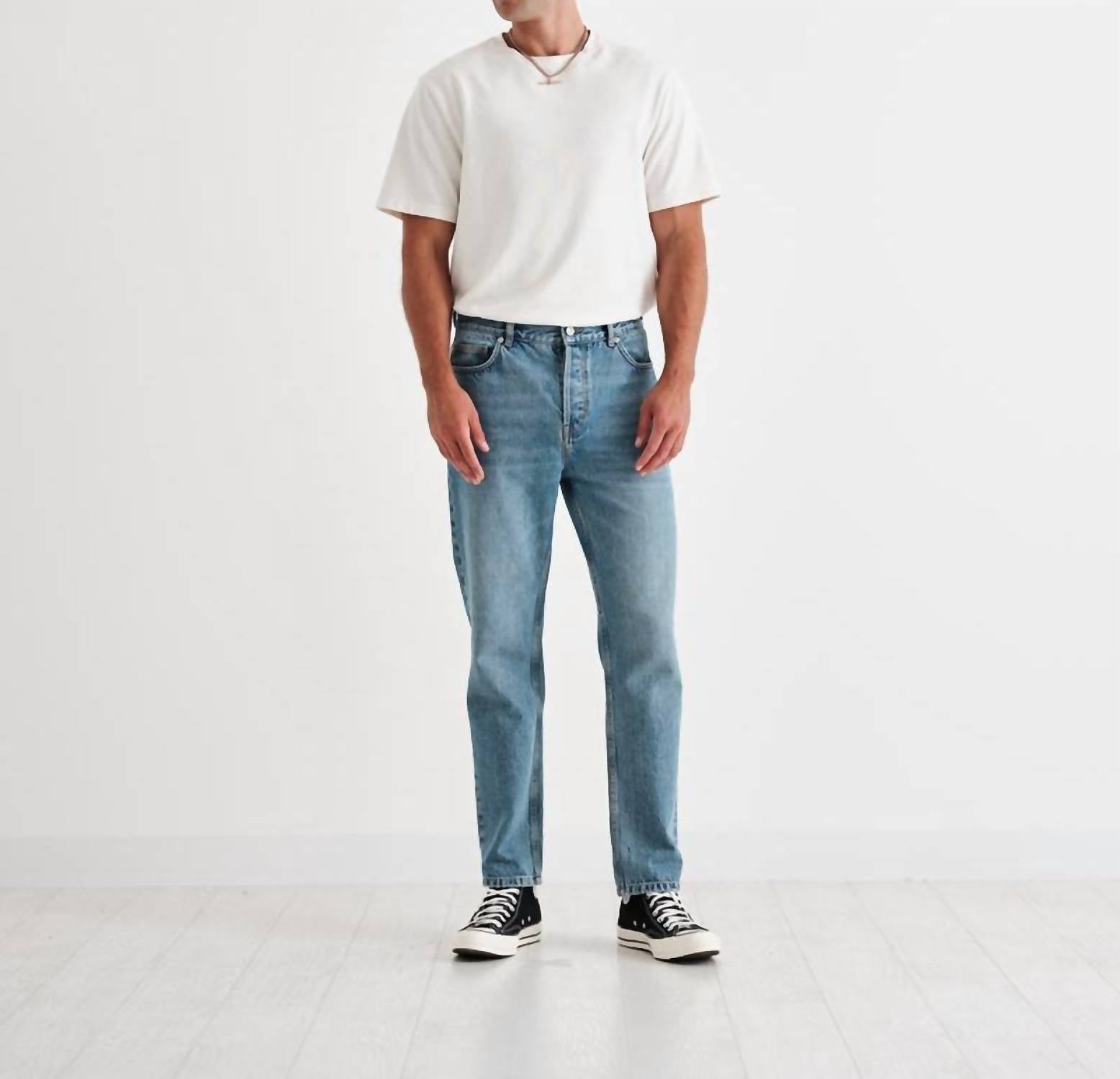 Schmale Passform Jeans für Herren in mittelblauer Waschung