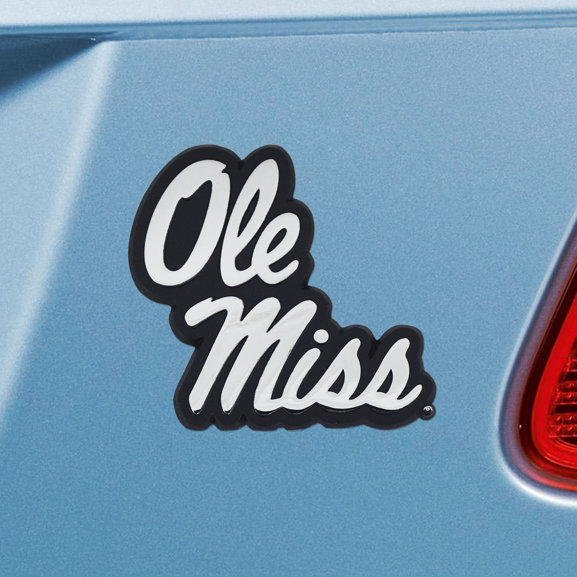Fanmats Ole Miss Rebels 3D Chrom Metall Emblem