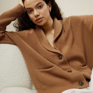Strickjacke mit Schalkragen aus Wolle-Kaschmir
