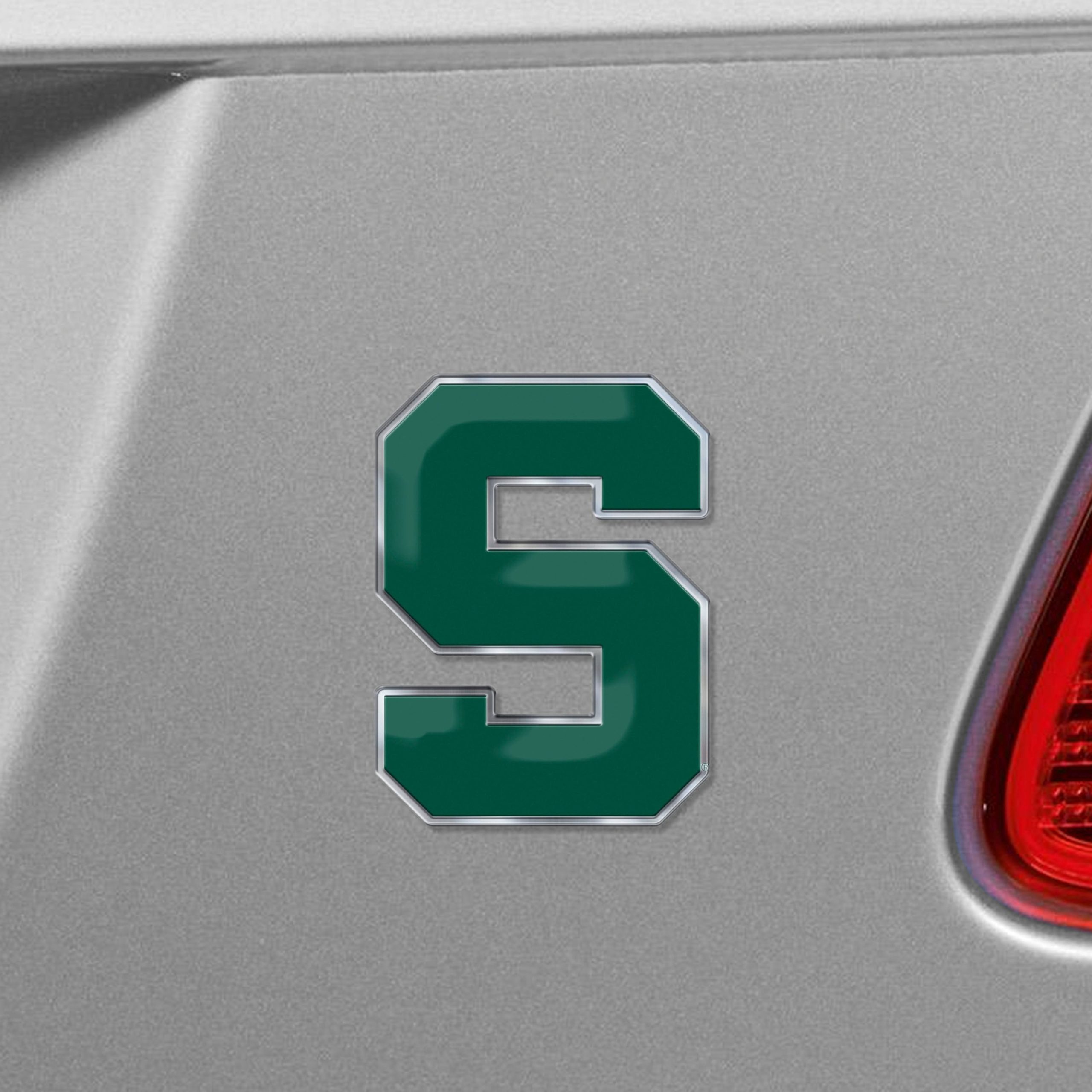 Fanmats Michigan State Spartans Heavy Duty Aluminium geprägte Farbe Emblem – Alternative