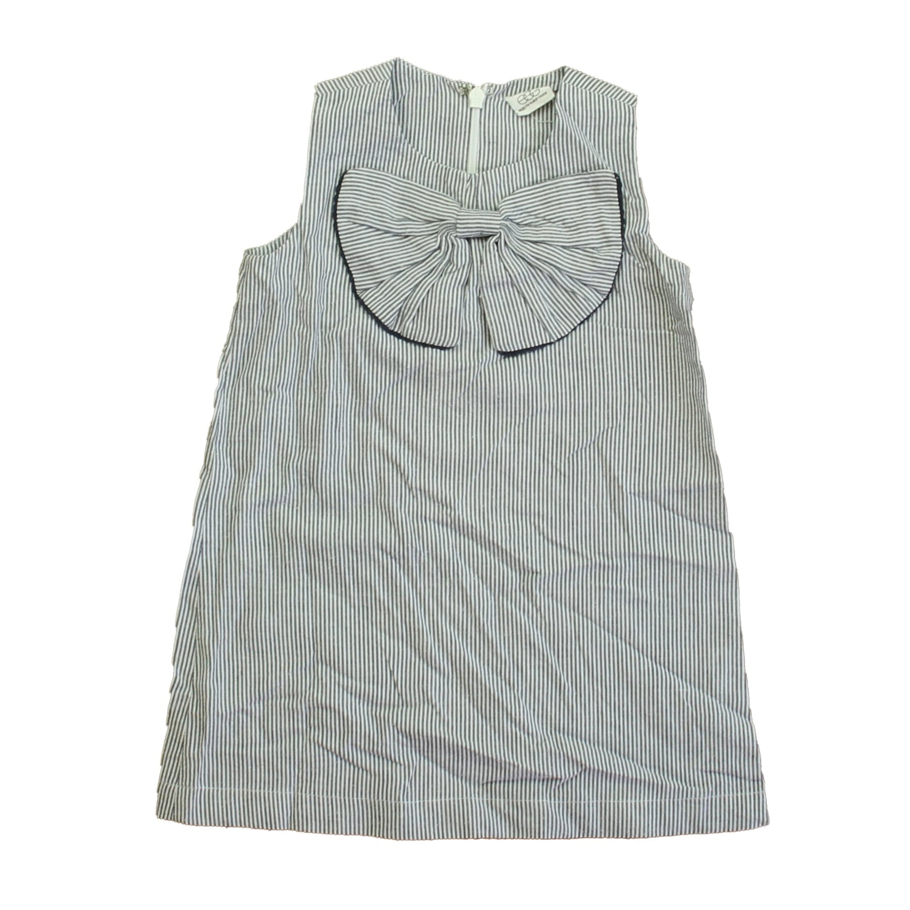 Egg Mädchen Blau – Weißes Kleid