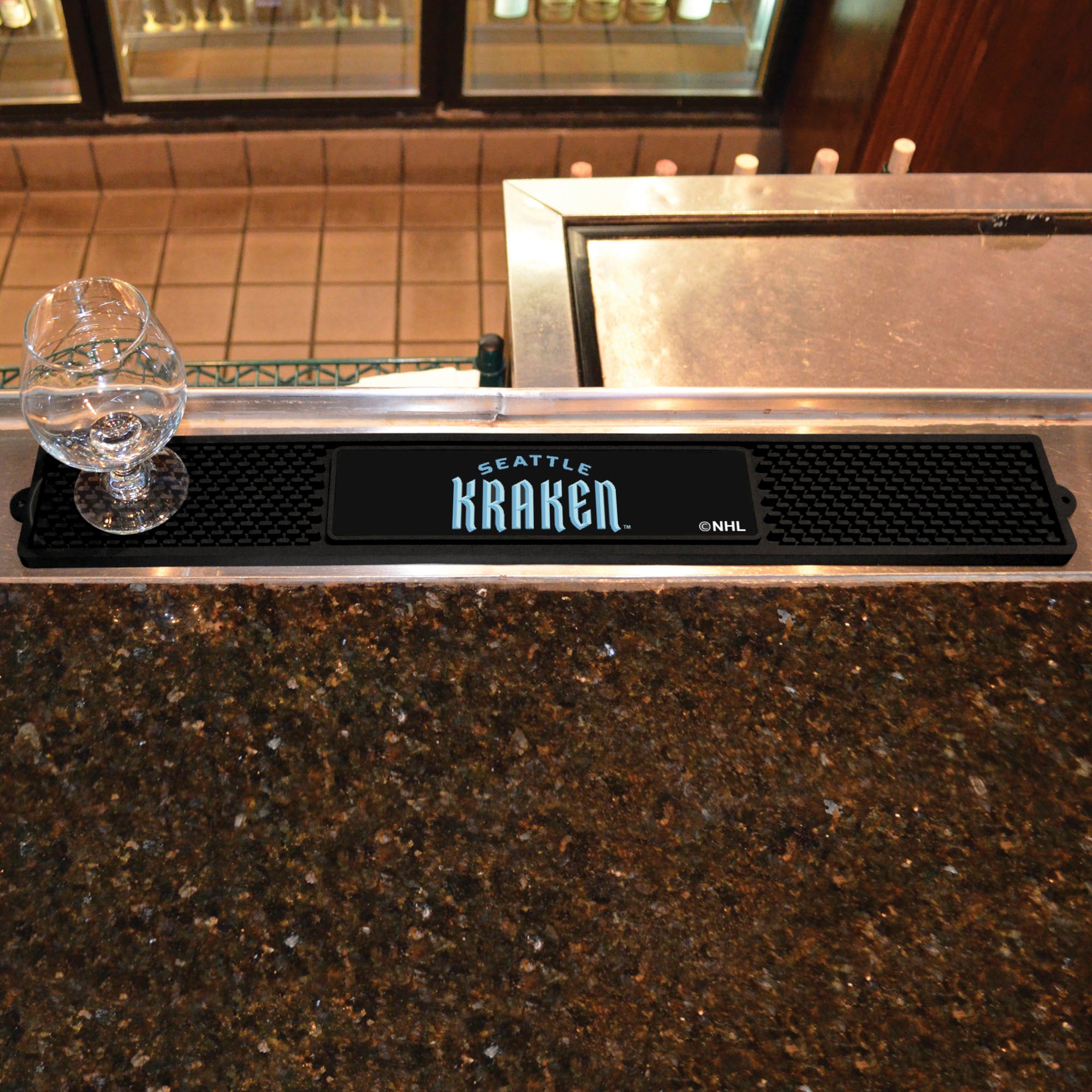 Fanmats Seattle Kraken Bar Drink Mat – 3,25′′ x 24′′