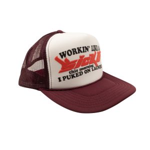 Burgundy And weiß arbeitet wie ein kranker Trucker Hut