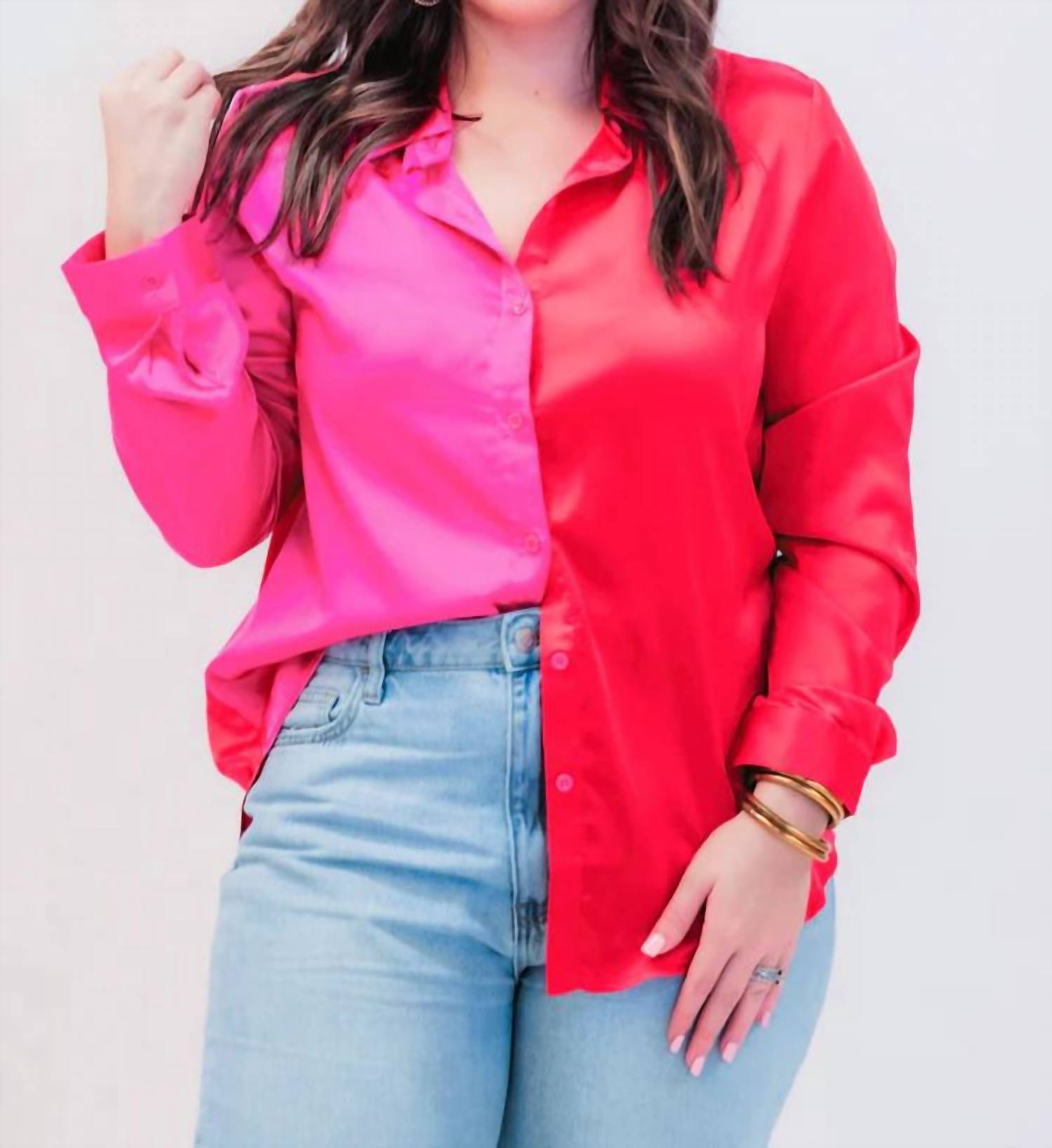 Auf Trend-Knopf oben in Rot/Fuschia