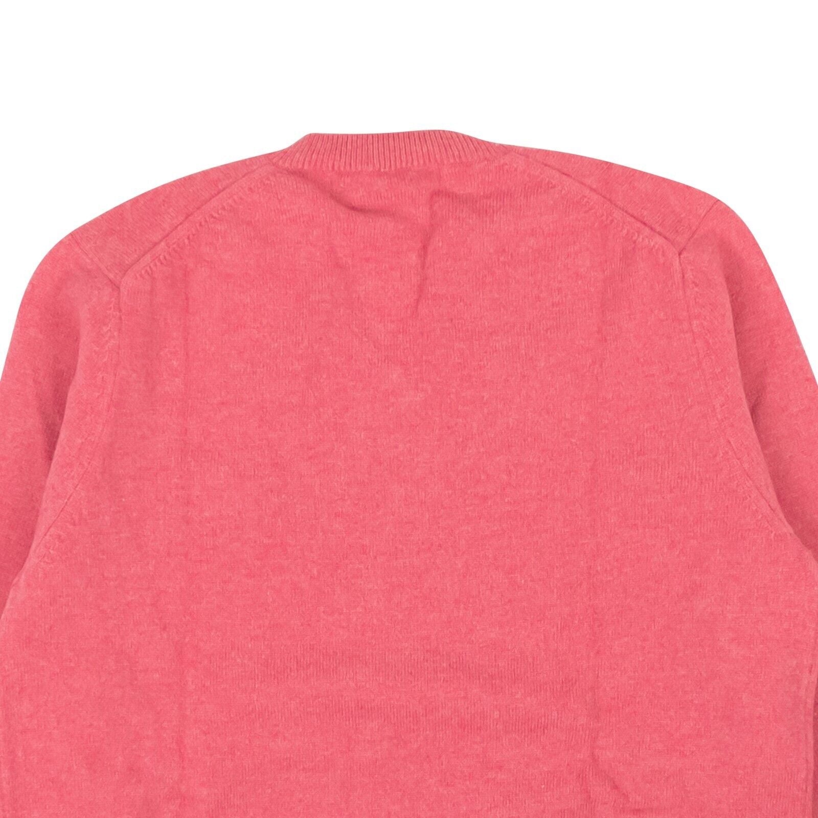 Doppelter roter Herzstrickpullover