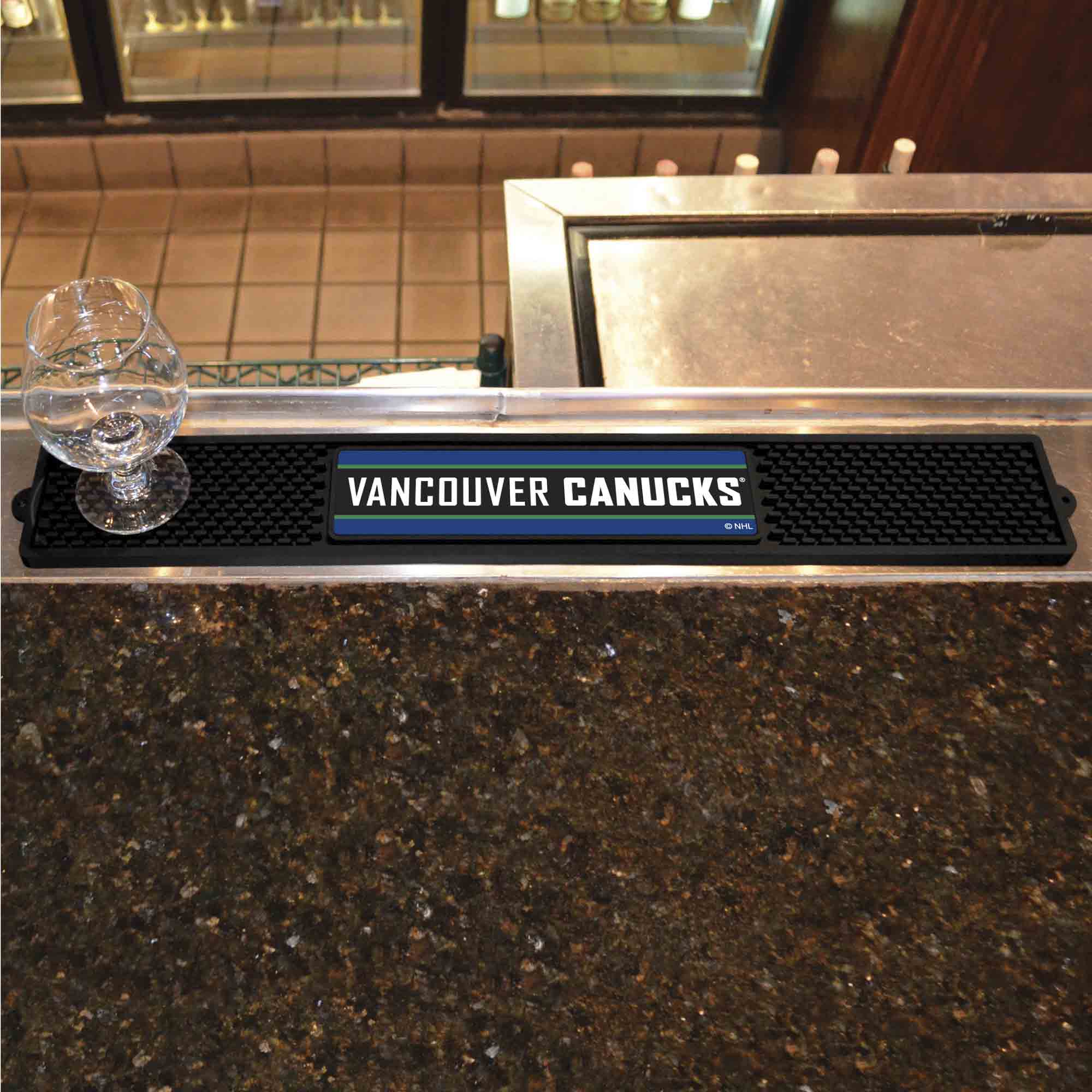 Fanmats Vancouver Canucks Bar Drink Mat – 3,25′′ x 24′′