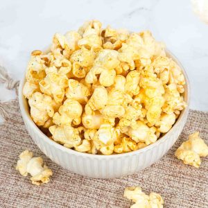 Würziger Nacho Käse Popcorn