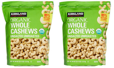 Kirkland Signature USDA Organische ungesalzene ungeröstete ganze Cashewnüsse 2,5 lb, 2-Stück