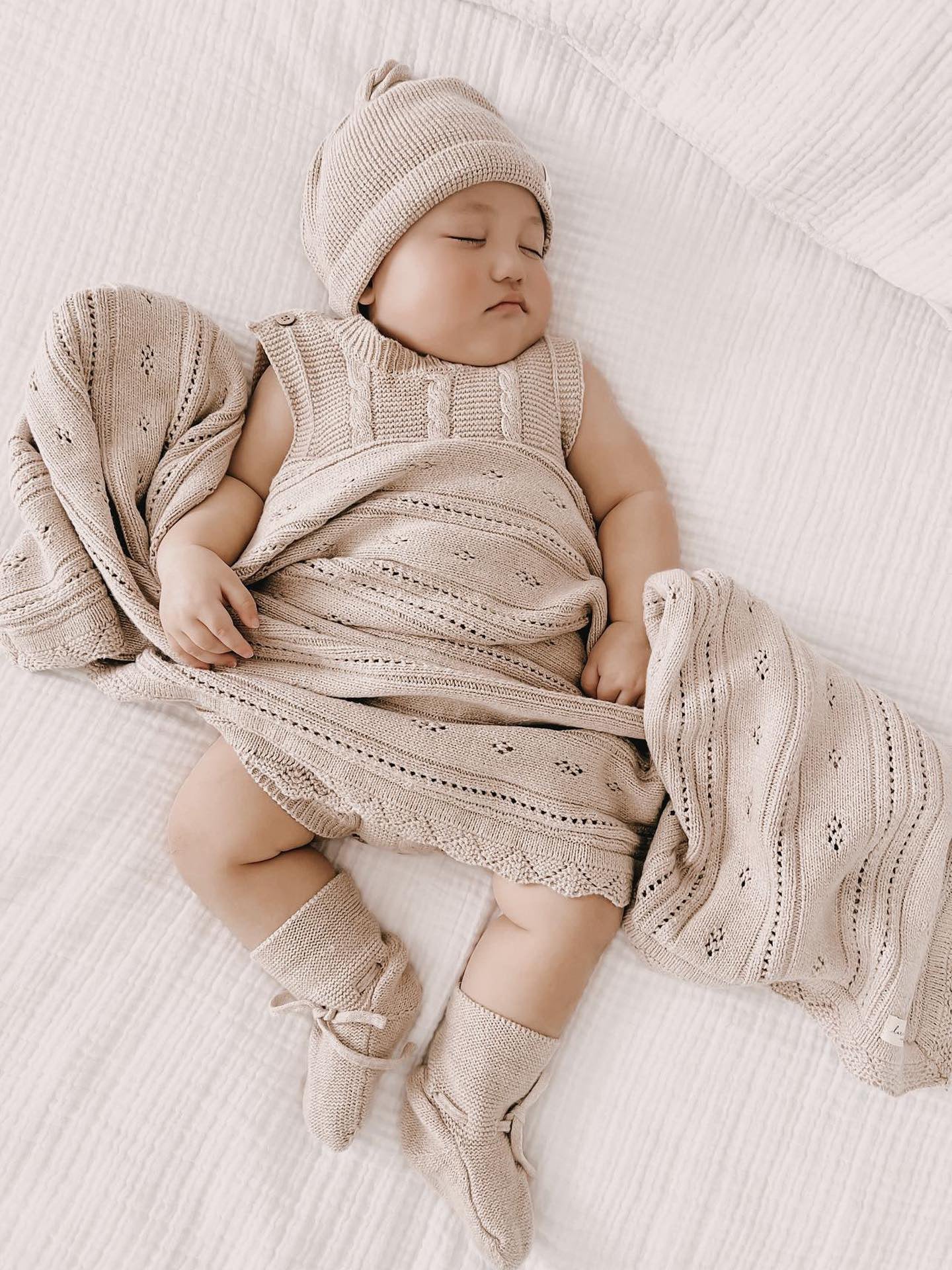 Luna + Luca Babydecke Pointelle aus Bio-Baumwolle – Heather Beige