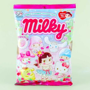 Milky Peko-Chan x Sanrio Characters Süßigkeiten – gemischte Beeren