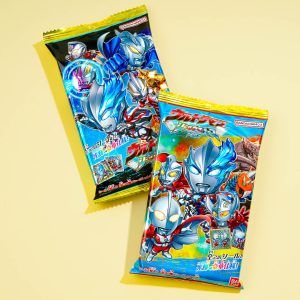 Ultraman-Kakaowafer mit Sammelaufkleber