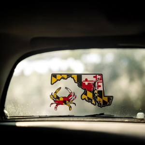 die geschnittene Maryland Flagge Krabbe und Zustand Umriss Aufkleber