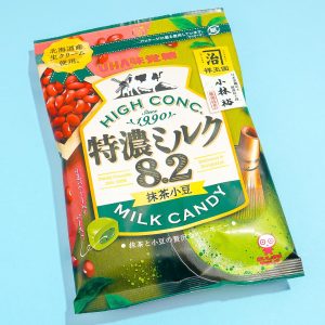 UHA Tokuno Milch 8.2 hochkonzentrierte Süßigkeiten – Matcha Azuki